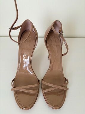 BCBGMAXAZRIA Beige  Patent Leather Ankle-Strap High Heel Sandals